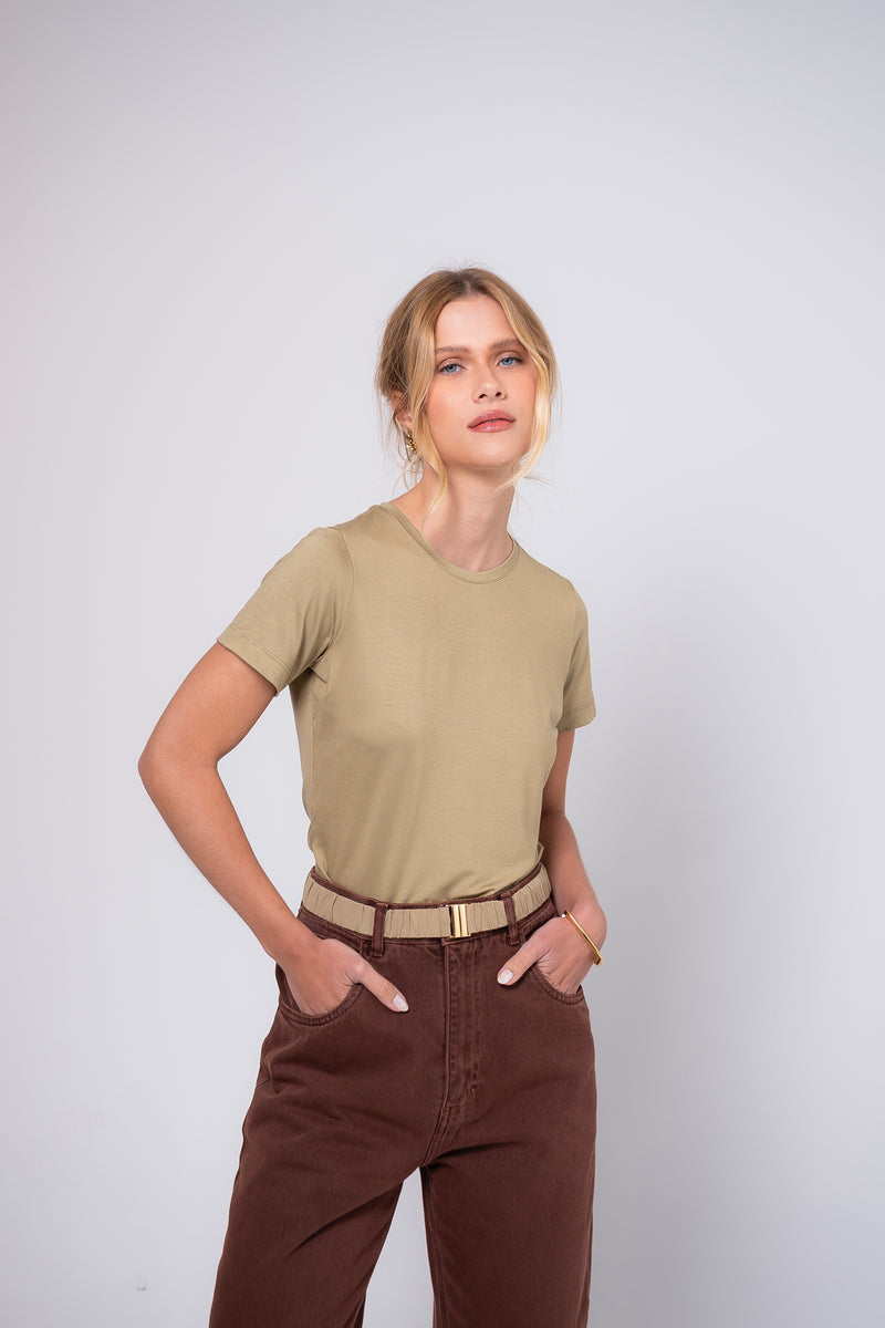 camiseta gola c modal